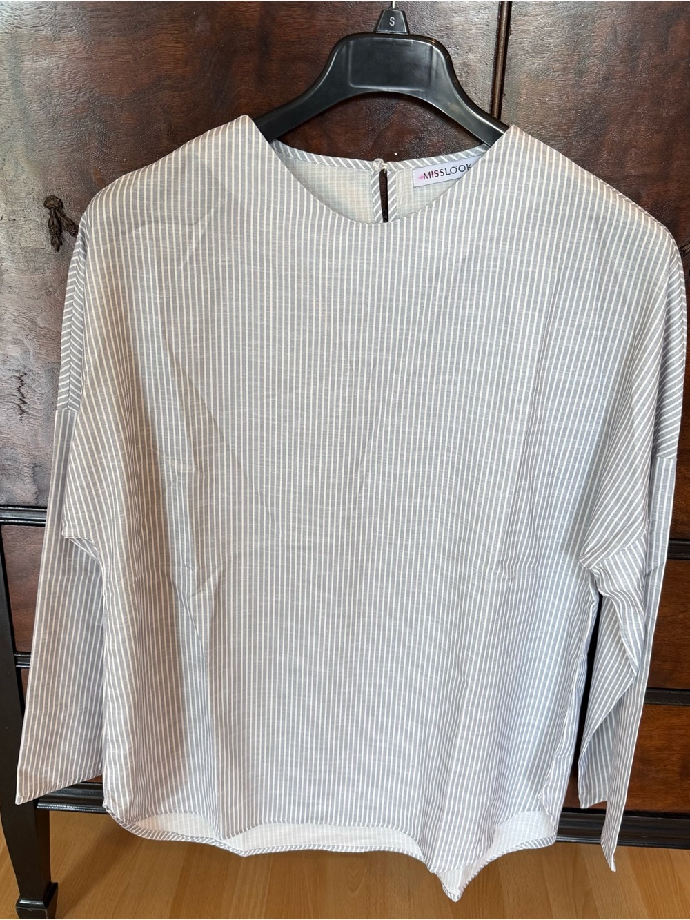 MISSLOOK Women's Gray/White Striped Long Sleeve Blouse Sz M Cottagecore EUC